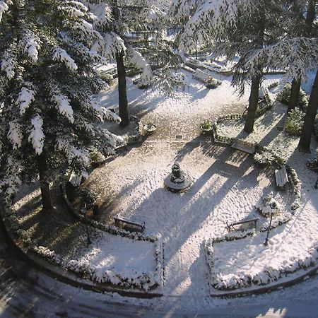 Hotel Miravalle 2000 Лиццано-ин-Бельведере Экстерьер фото