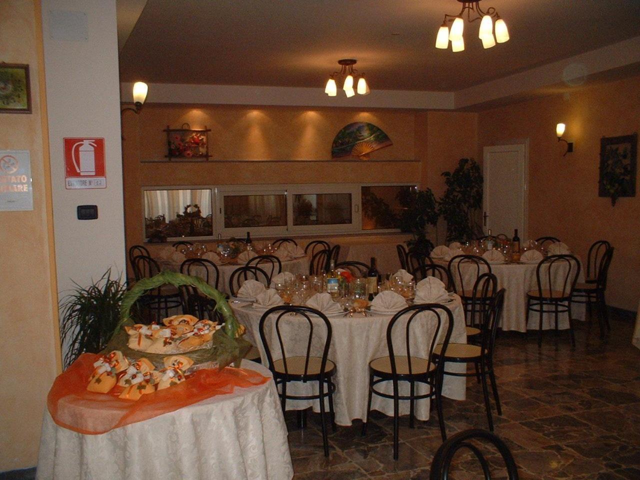 Hotel Miravalle 2000 Лиццано-ин-Бельведере Экстерьер фото
